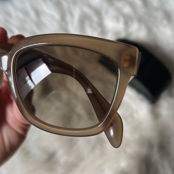 Prada Y2K Vintage Beige Spell Out Logo Sunglasses - Picture 8 of 9